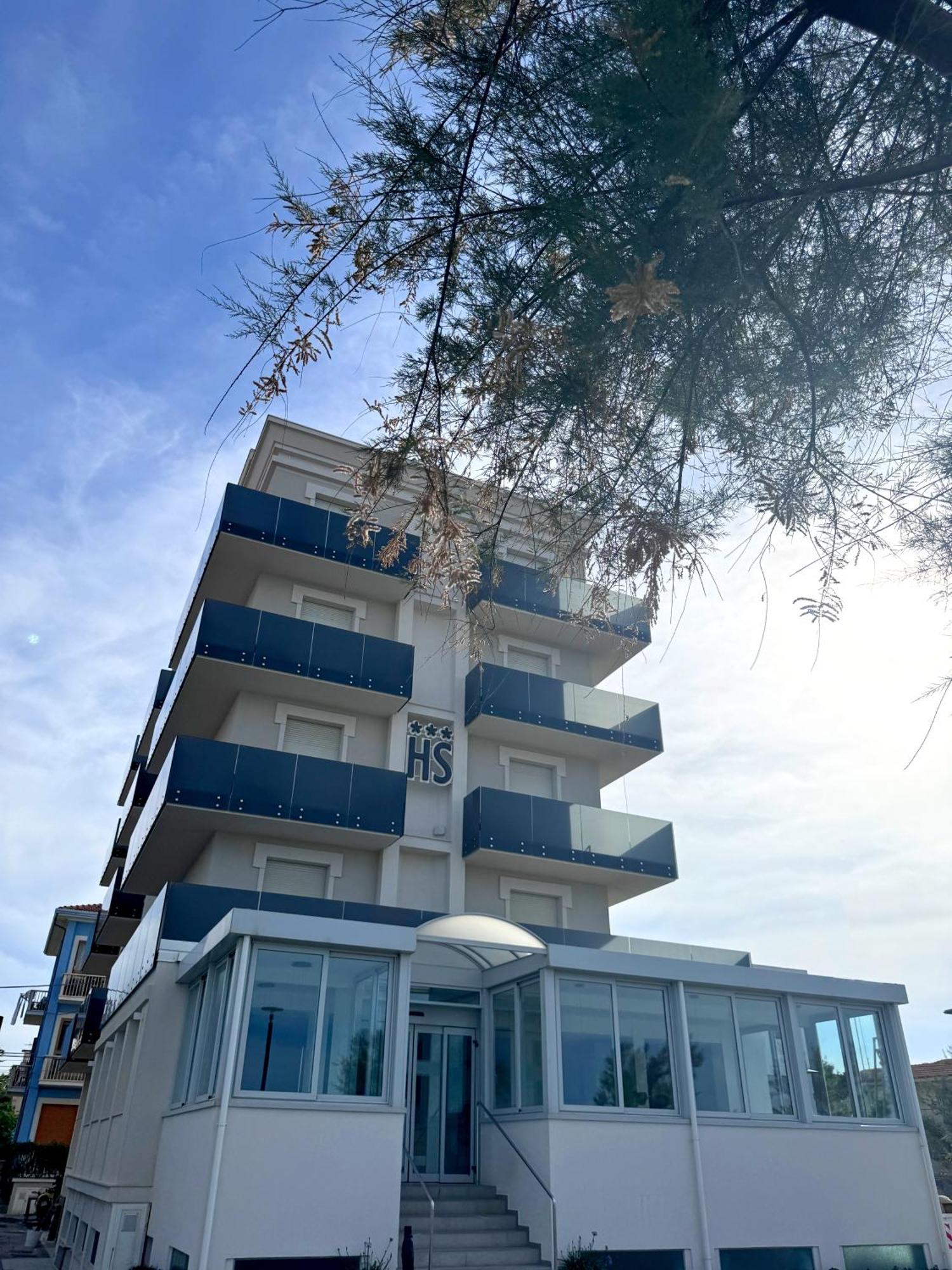 Hotel Sayonara Senigallia Exterior photo